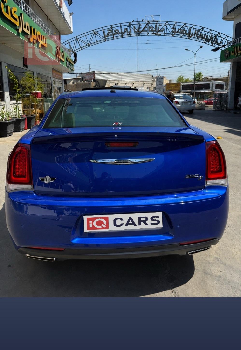 كرايسلر 300